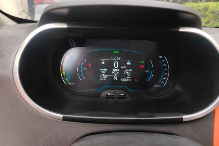 Used Chery QQ Little Ant 2019 4-Seater Smart Edition 35 kWh Instrument Cluster