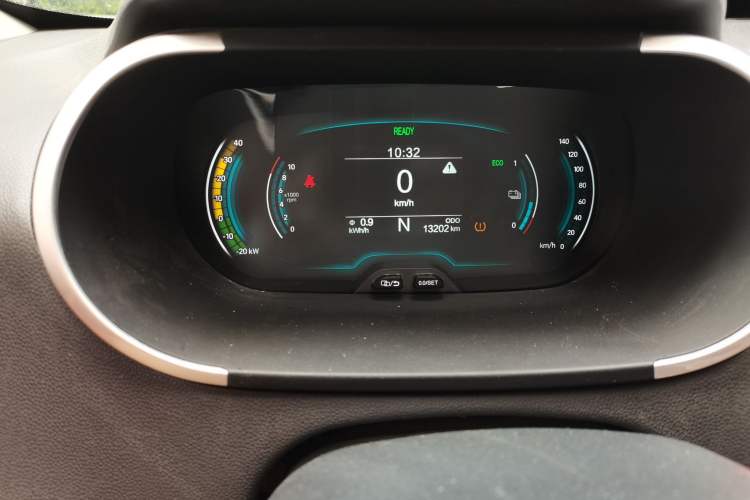 Used Chery QQ Little Ant 2019 4-Seater Smart Edition 30.6 kWh Odometer Close Up