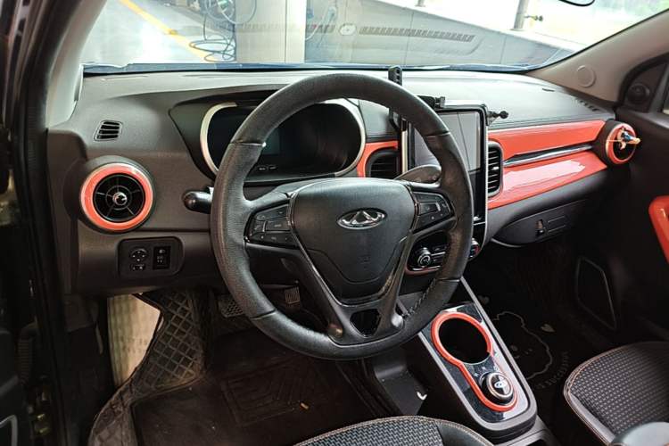 Used Chery QQ Little Ant 2019 4-Seater Smart Edition 35 kWh Center Console