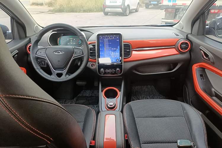 Used Chery QQ Little Ant 2019 4-Seater Smart Edition 35 kWh Center Console