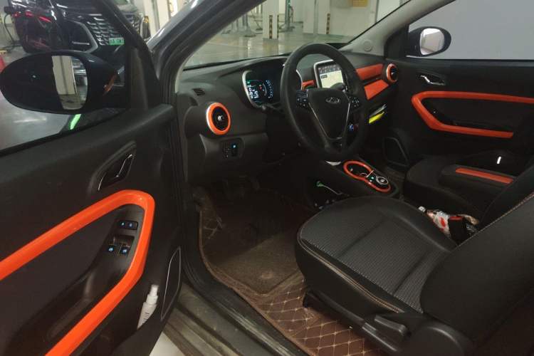 Used Chery QQ Little Ant 2019 4-Seater Smart Luxe Version 30.6 kWh Driver Seat