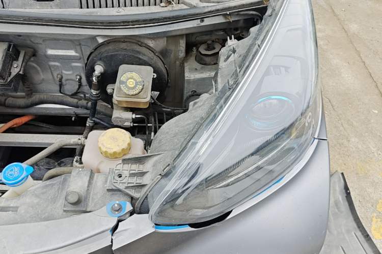 Used Chery QQ Little Ant 2019 4-Seater Smart Luxe Version 30.6 kWh Engine Bay Left