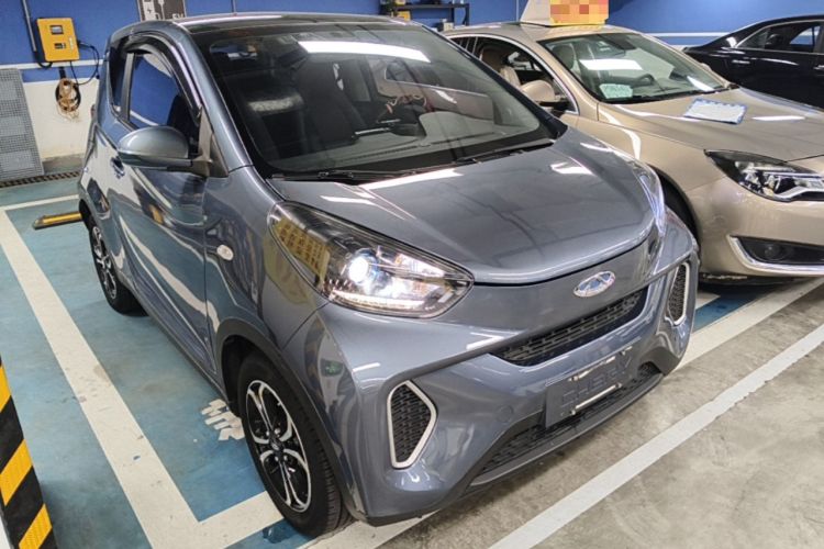 Used Chery QQ Little Ant 2019 4-Seater Smart Edition 35 kWh Front Right 45 Deg