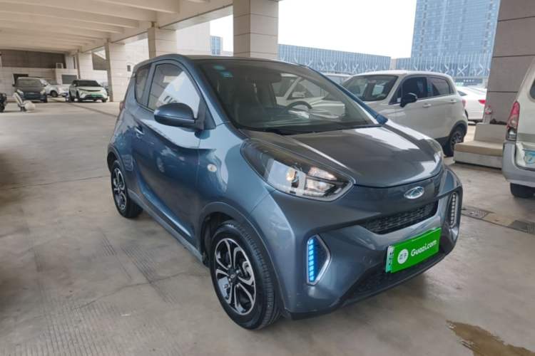 Used Chery QQ Little Ant 2019 4-Seater Smart Edition 35 kWh Front Right 45 Deg