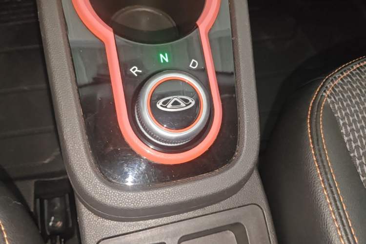 Used Chery QQ Little Ant 2019 4-Seater Smart Edition 35 kWh Gear Lever