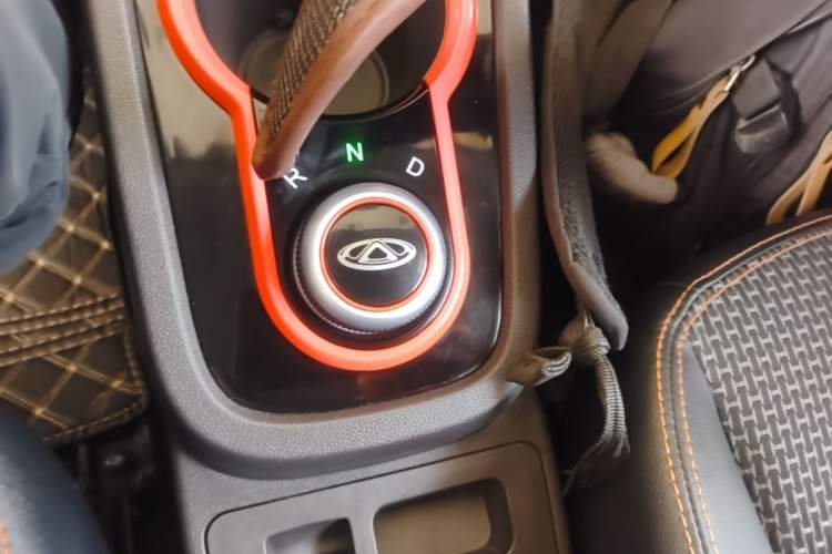 Used Chery QQ Little Ant 2019 4-Seater Smart Edition 35 kWh Gear Lever
