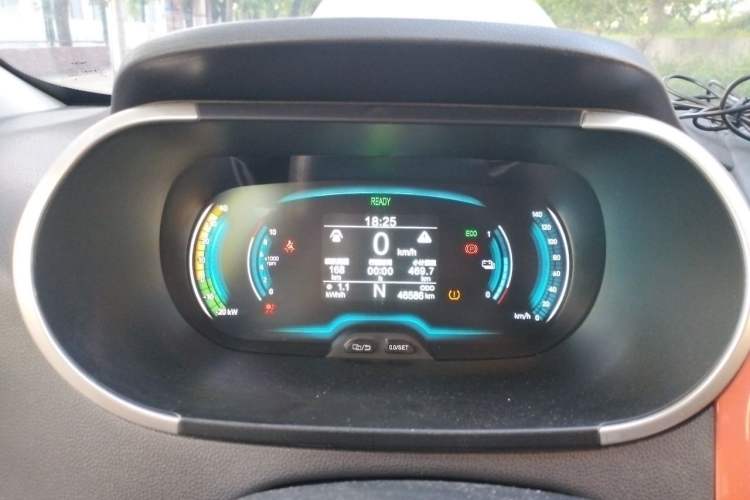 Used Chery QQ Little Ant 2019 4-Seater Smart Edition 30.6 kWh Instrument Cluster