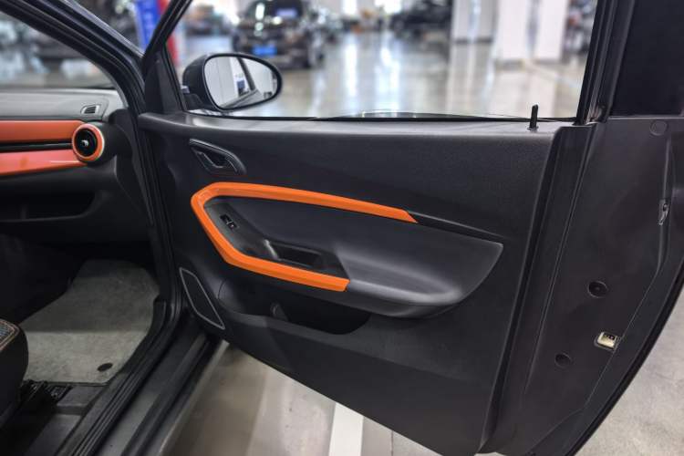 Used Chery QQ Little Ant 2019 4-Seater Smart Edition 35 kWh Interior 6