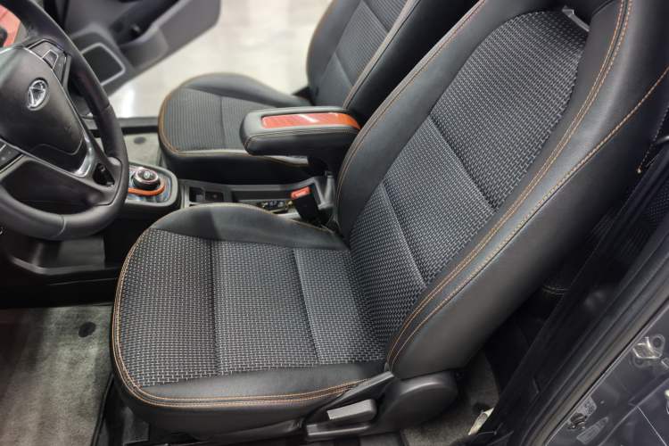 Used Chery QQ Little Ant 2019 4-Seater Smart Edition 35 kWh Interior 7