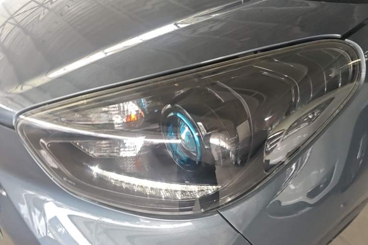 Used Chery QQ Little Ant 2019 4-Seater Smart Edition 35 kWh Left Front Headlight