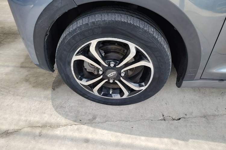 Used Chery QQ Little Ant 2019 4-Seater Smart Edition 35 kWh Left Front Wheel Hub