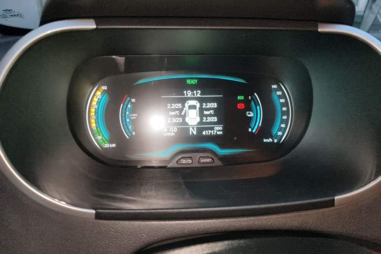 Used Chery QQ Little Ant 2019 4-Seater Smart Edition 35 kWh Odometer Close Up