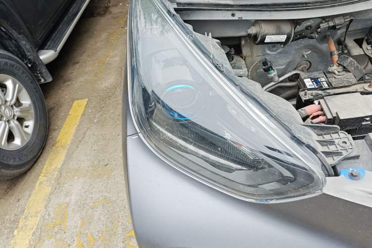 Used Chery QQ Little Ant 2019 4-Seater Smart Luxe Version 30.6 kWh Right Front Headlight