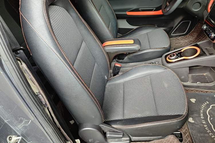 Used Chery QQ Little Ant 2019 4-Seater Smart Edition 35 kWh Right Front Seat