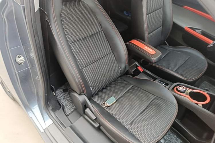 Used Chery QQ Little Ant 2019 4-Seater Smart Edition 35 kWh Right Front Seat