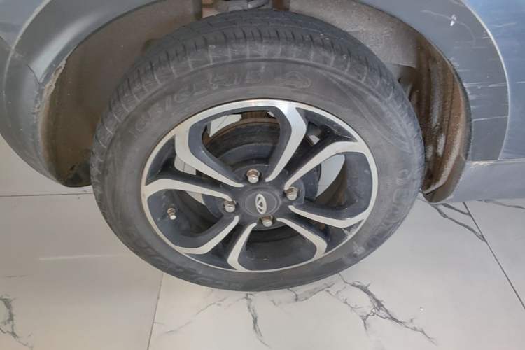 Used Chery QQ Little Ant 2019 4-Seater Smart Edition 30.6 kWh Right Rear Wheel Hub