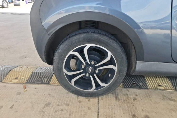 Used Chery QQ Little Ant 2019 4-Seater Smart Edition 35 kWh Right Rear Wheel Hub
