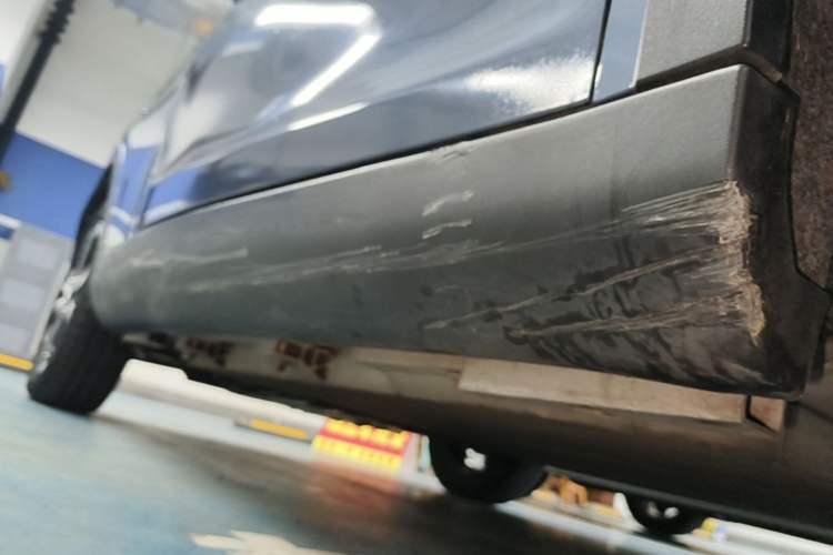 Used Chery QQ Little Ant 2019 4-Seater Smart Edition 35 kWh Right Side Sill