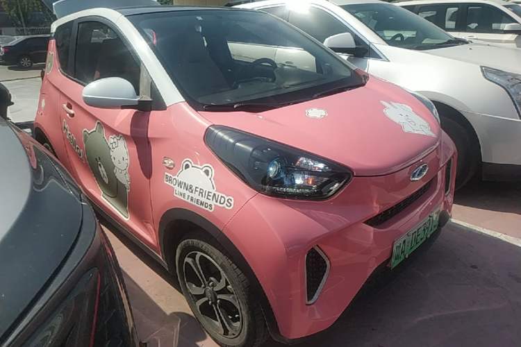 Used Chery QQ Little Ant 2019 4-Seater Smart Edition 30.6 kWh Front Right 45 Deg