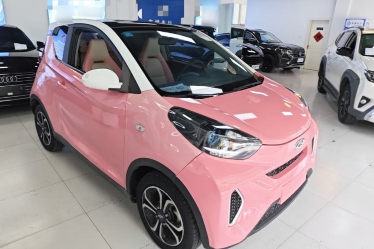 Used Chery QQ Little Ant 2019 4-Seater Smart Edition 35 kWh Front Right 45 Deg