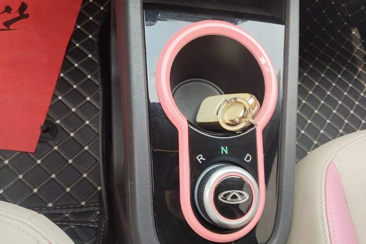 Used Chery QQ Little Ant 2019 4-Seater Smart Edition 35 kWh Gear Lever