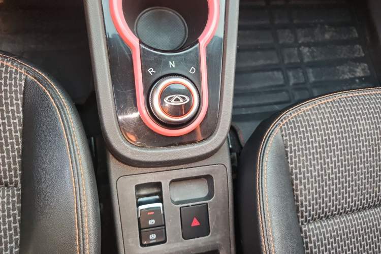 Used Chery QQ Little Ant 2019 4-Seater Smart Edition 35 kWh Gear Lever
