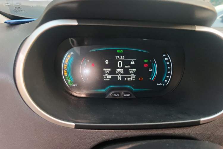 Used Chery QQ Little Ant 2019 4-Seater Smart Edition 35 kWh Odometer Close Up