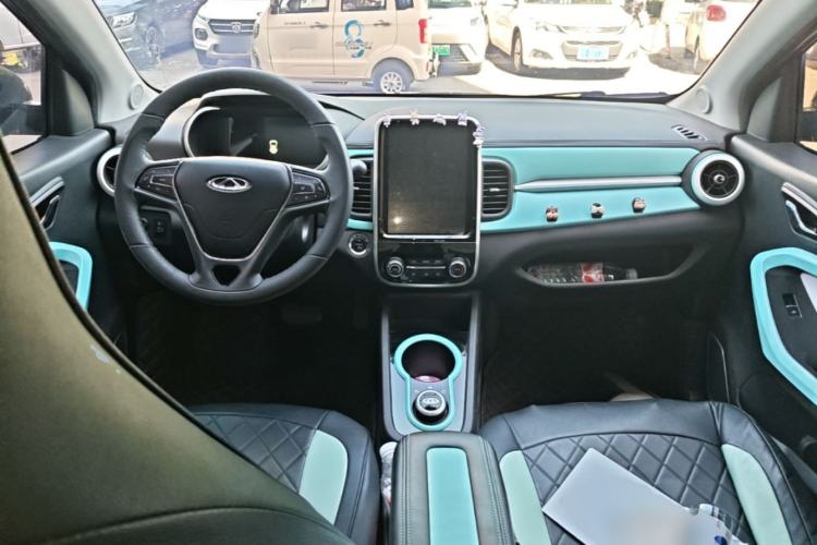 Used Chery QQ Little Ant 2019 4-Seater Smart Luxe Version 30.6 kWh Center Console
