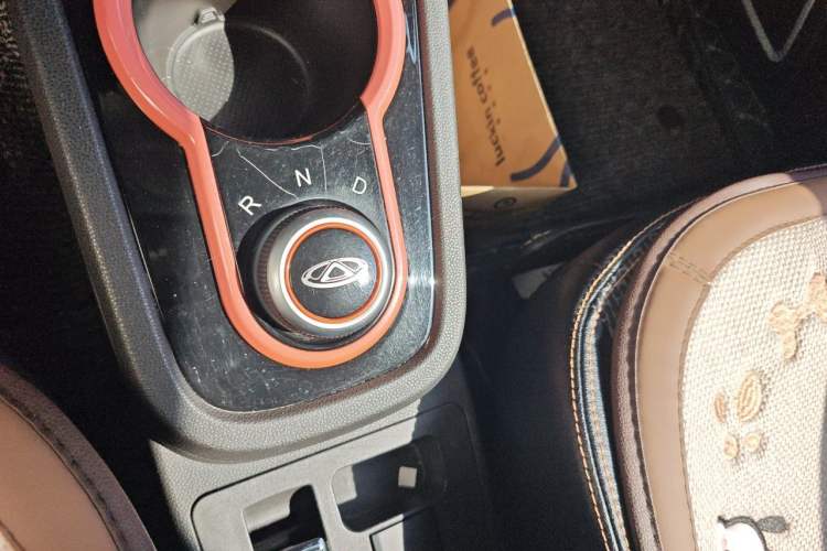 Used Chery QQ Little Ant 2019 4-Seater Smart Edition 35 kWh Gear Lever