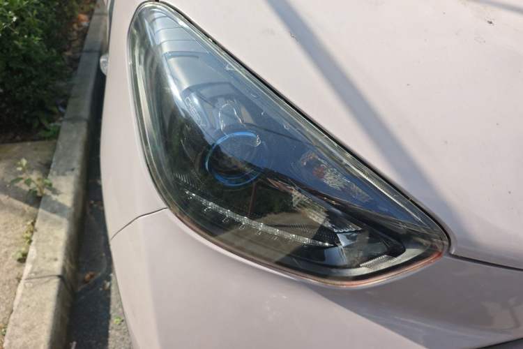 Used Chery QQ Little Ant 2019 4-Seater Smart Edition 35 kWh Right Front Headlight