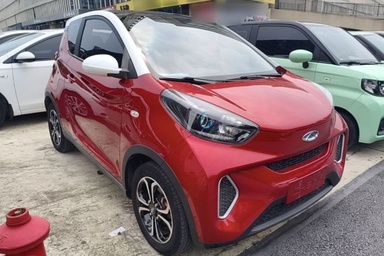 Used Chery QQ Little Ant 2019 4-Seater Smart Edition 30.6 kWh Front Right 45 Deg