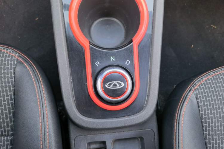 Used Chery QQ Little Ant 2019 4-Seater Smart Edition 35 kWh Gear Lever