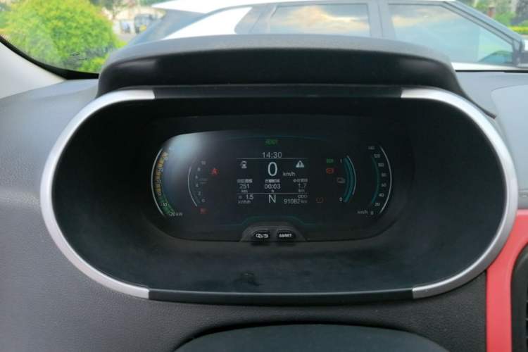 Used Chery QQ Little Ant 2019 4-Seater Smart Edition 35 kWh Instrument Cluster