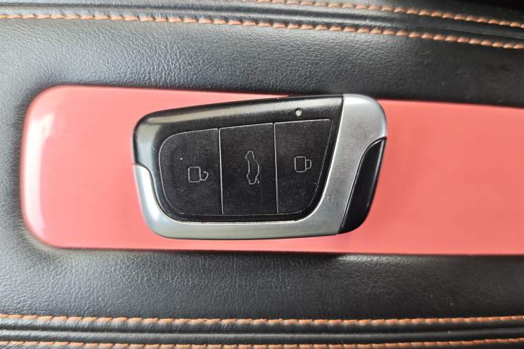 Used Chery QQ Little Ant 2019 4-Seater Smart Edition 35 kWh Interior 1