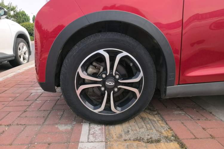 Used Chery QQ Little Ant 2019 4-Seater Smart Edition 35 kWh Left Front Wheel Hub