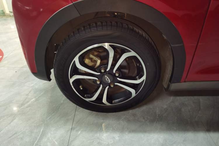 Used Chery QQ Little Ant 2019 4-Seater Smart Luxe Version 30.6 kWh Left Front Wheel Hub