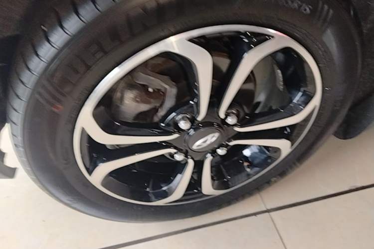 Used Chery QQ Little Ant 2019 4-Seater Smart Edition 30.6 kWh Left Front Wheel Hub