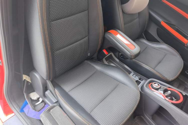Used Chery QQ Little Ant 2019 4-Seater Smart Edition 35 kWh Right Front Seat