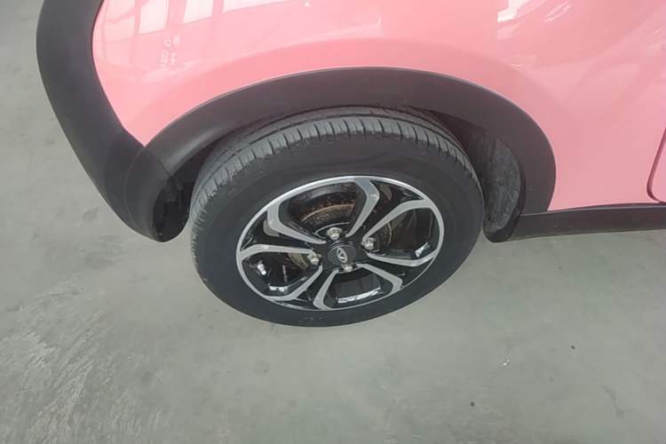 Used Chery QQ Little Ant 2019 4-Seater Smart Edition 35 kWh Right Rear Wheel Hub
