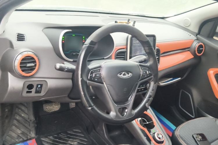 Used Chery QQ Little Ant 2019 4-Seater Smart Edition 35 kWh Center Console