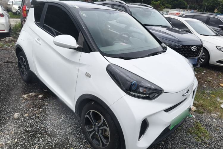 Used Chery QQ Little Ant 2019 4-Seater Smart Edition 35 kWh Front Right 45 Deg