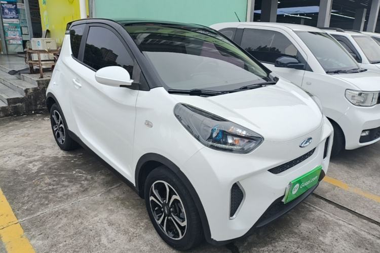 Used Chery QQ Little Ant 2019 4-Seater Smart Edition 35 kWh Front Right 45 Deg