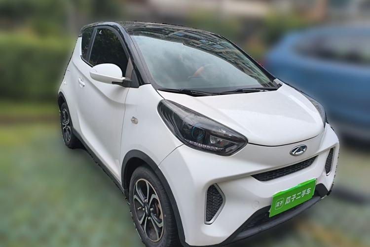 Used Chery QQ Little Ant 2019 4-Seater Smart Edition 35 kWh Front Right 45 Deg