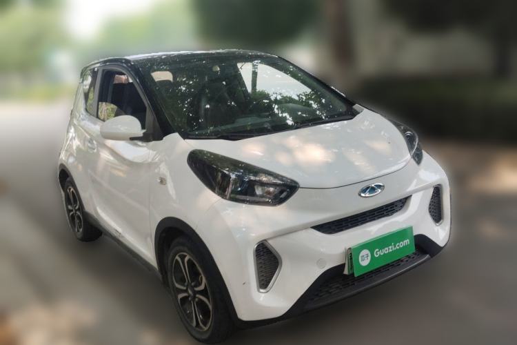 Used Chery QQ Little Ant 2019 4-Seater Smart Edition 35 kWh Front Right 45 Deg