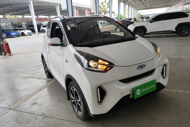 Used Chery QQ Little Ant 2019 4-Seater Smart Edition 35 kWh Front Right 45 Deg