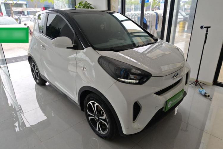 Used Chery QQ Little Ant 2019 4-Seater Smart Edition 35 kWh Front Right 45 Deg