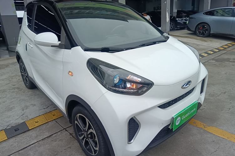Used Chery QQ Little Ant 2019 4-Seater Smart Edition 35 kWh Front Right 45 Deg