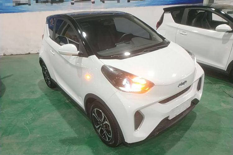 Used Chery QQ Little Ant 2019 4-Seater Smart Edition 30.6 kWh Front Right 45 Deg