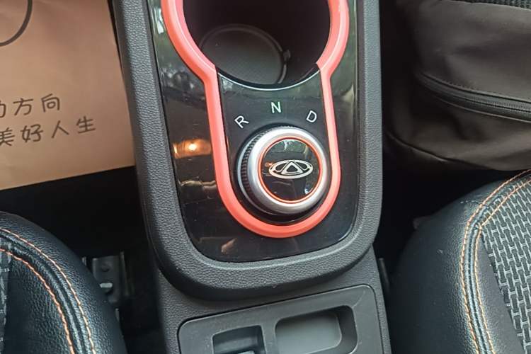 Used Chery QQ Little Ant 2019 4-Seater Smart Edition 35 kWh Gear Lever