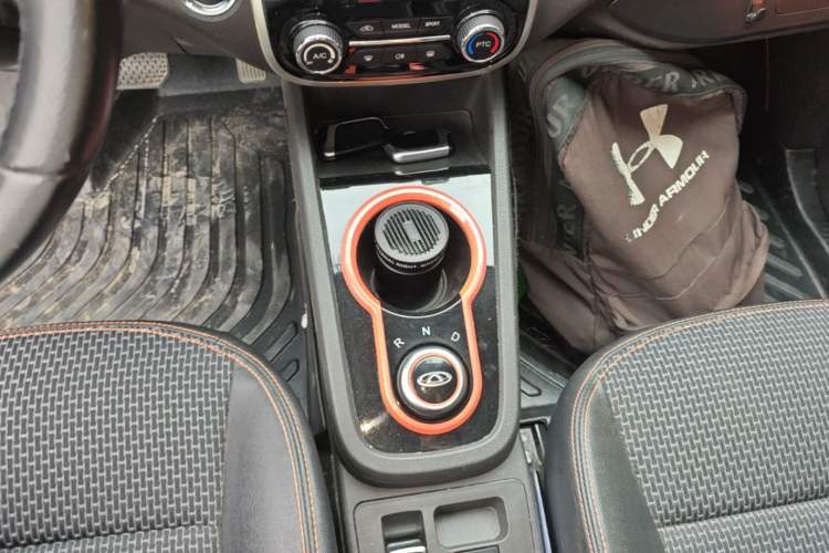 Used Chery QQ Little Ant 2019 4-Seater Smart Edition 35 kWh Gear Lever